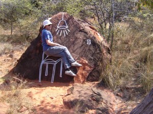 A lamp, a chair, a rock…©ImkeRust